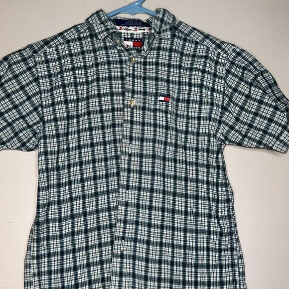 Boys size 7 short sleeve Tommy Hilfiger button-down shirt - Picture 4 of 8